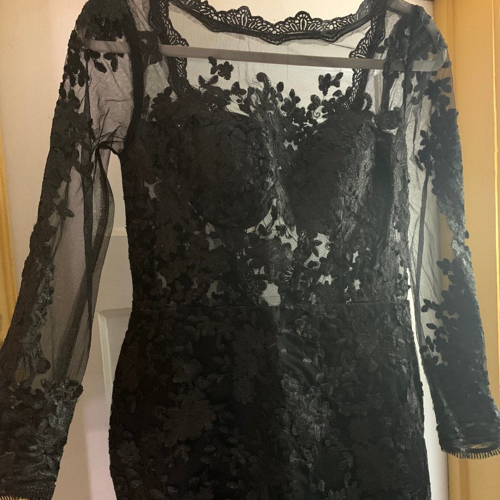 Dress - Picture 3 of 4